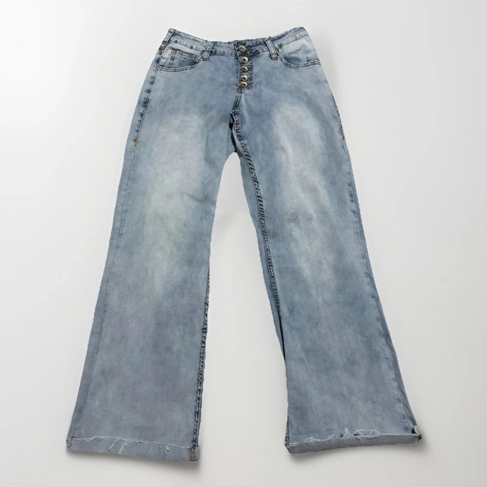 Cowgirl Tuff Groove Women's Vintage Flare Jeans Size 26‎ Light Blue